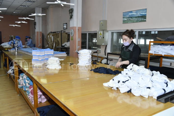 Эрдэнэт үйлдвэр дотоод хэрэгцээгээ хангах амны хаалт үйлдвэрлэж эхэллээ